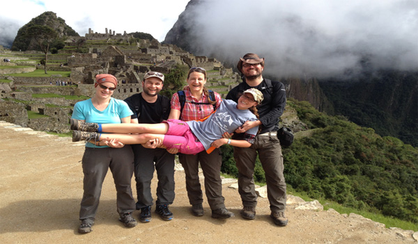 Camino Inca a Machu Picchu - Llama Tours Peru